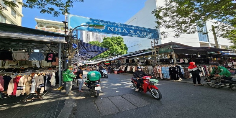Di dời chợ Nhà Xanh